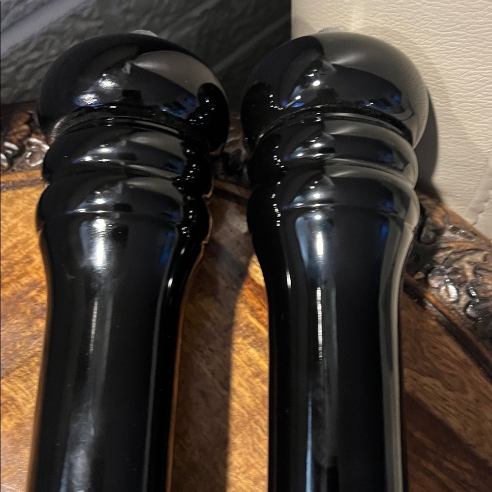 Elegant Black Salt Pepper Mill Set - Picture 10 of 16